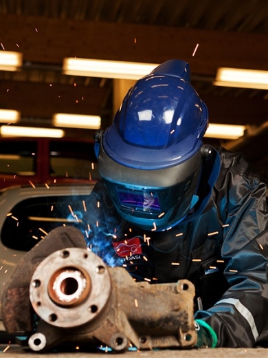 Picture of SUNDSTROM SR500/580/584 Fan Unit with Helmet and Welding Shield