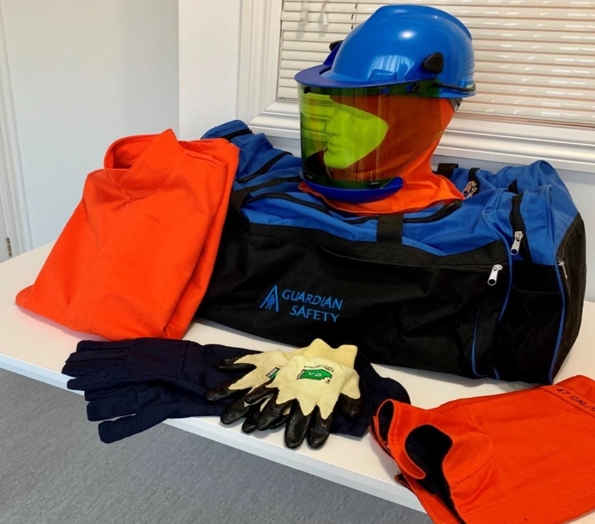 Picture of GUARDIAN ARCPlus UltraSoft Jacket & Trousers Kit CAT 2, 12 Cal