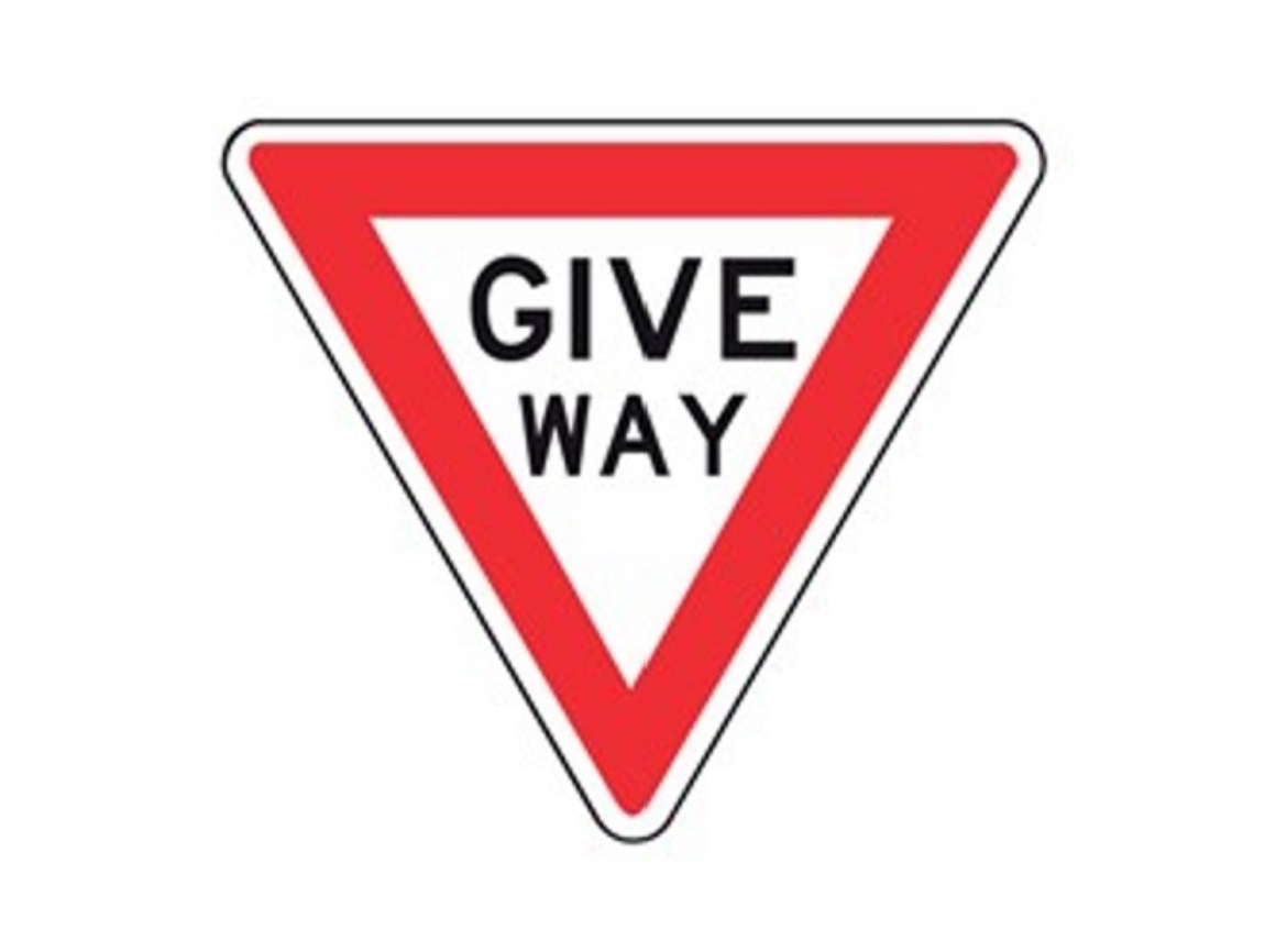 Picture of SIGN Regulatory Give Way Triangle Aluminium Class 1 Reflective 750mm
