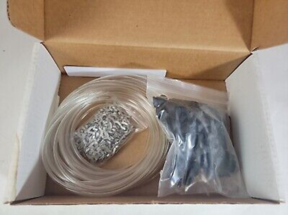 Picture of Fit Test Adapter Refill Kit: Used for adapter kits designated with *. Includes 50 ft. tubing, 200 clips, 200 suction cups