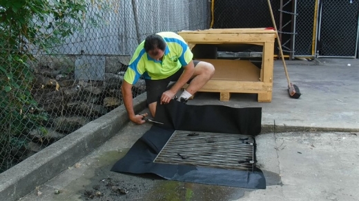 Picture of SpilMax® Drain Warden with Bilge Boom (1.3mL x 1.3mW x 600mm basin)